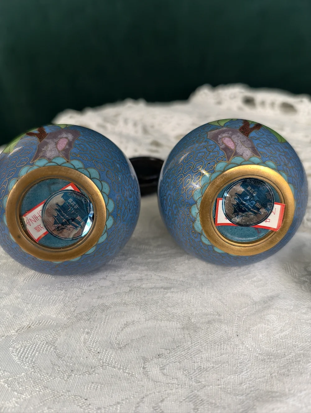 Vintage Blue Small Floral Enamel Cloisonné Vase Pair - Picture 4 of 7